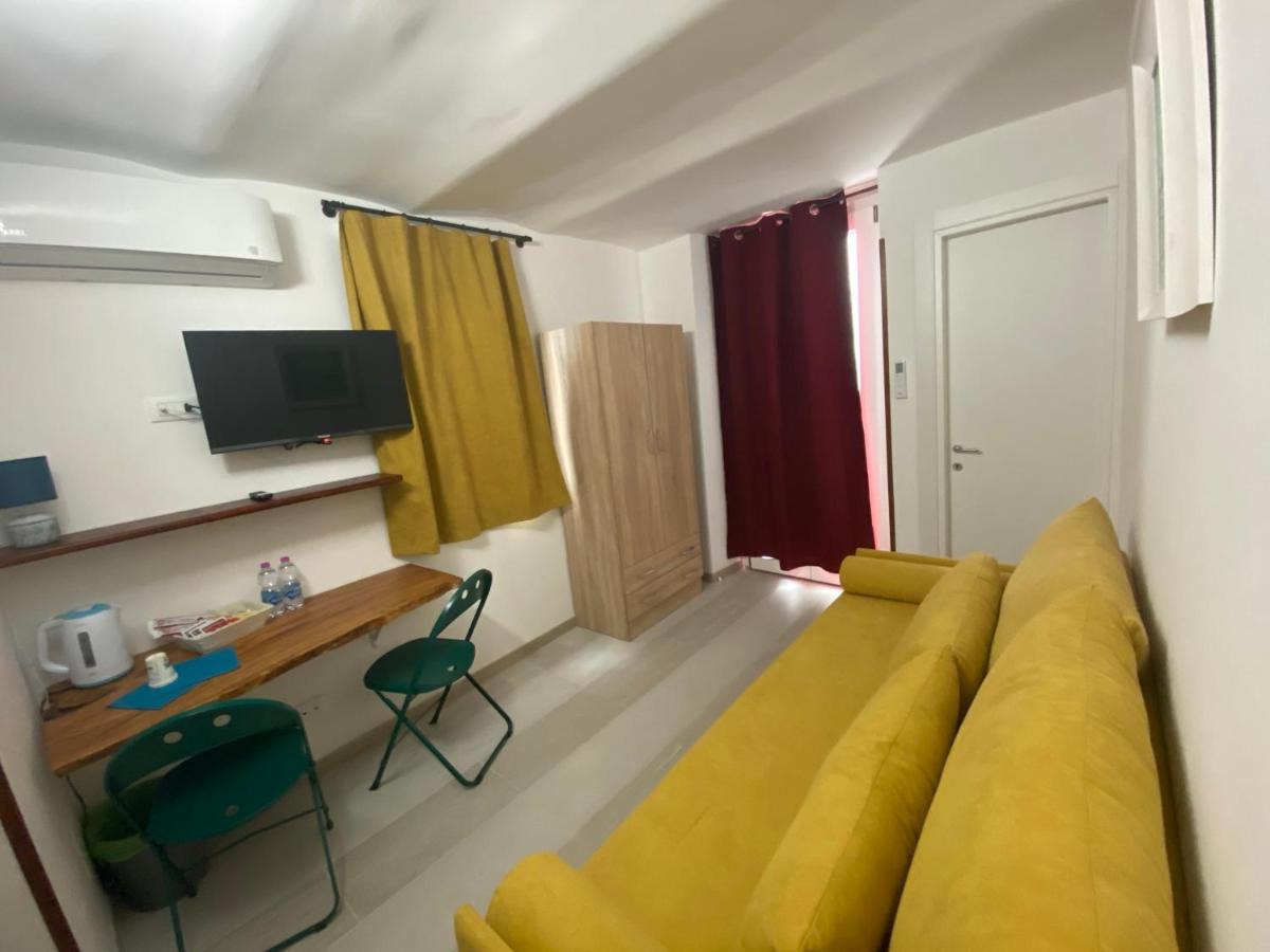 Bed and Breakfast Touristhouse Monopoli 10 Esterno foto