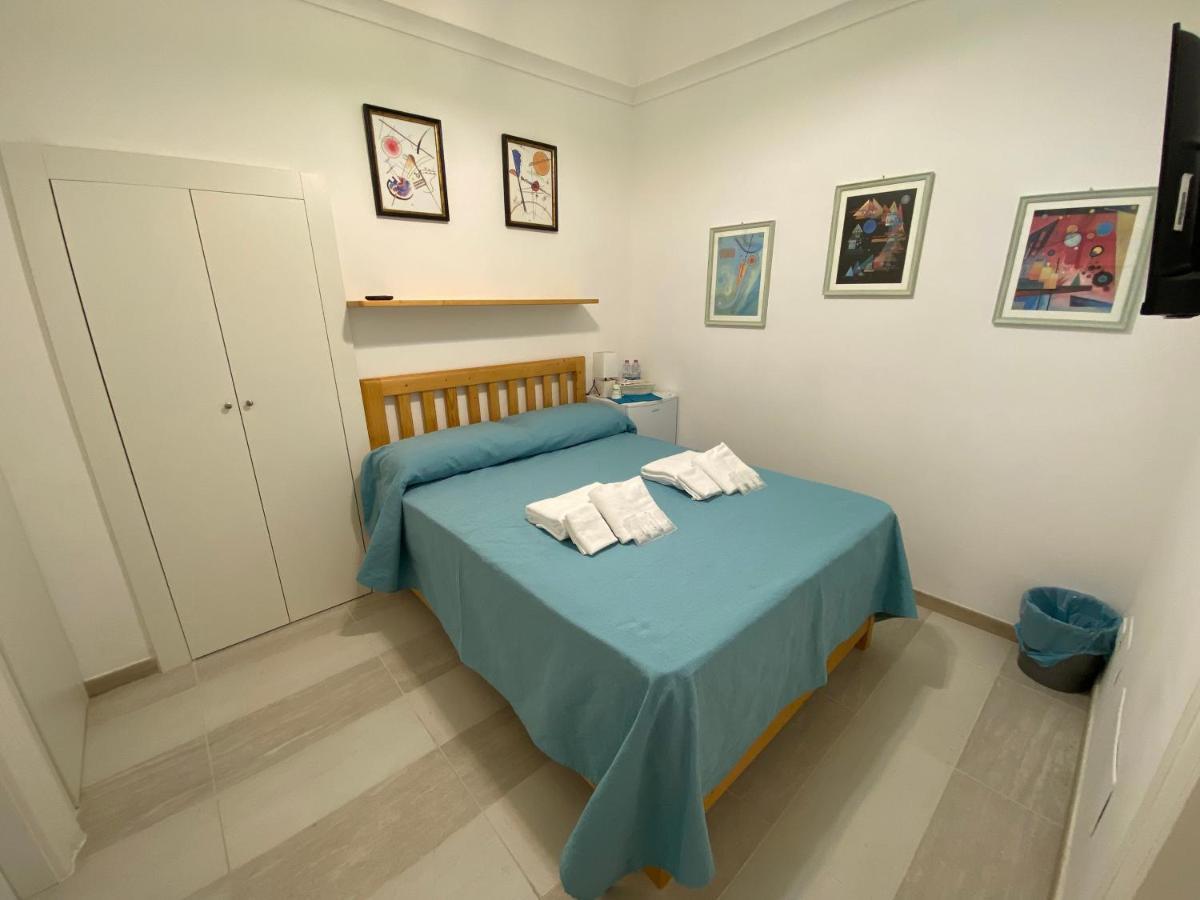 Bed and Breakfast Touristhouse Monopoli 10 Esterno foto