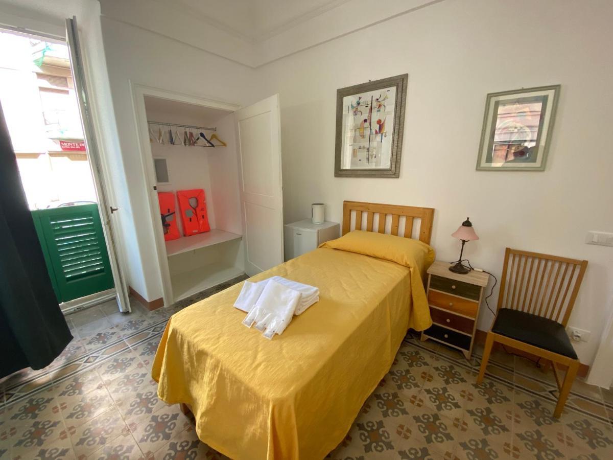 Bed and Breakfast Touristhouse Monopoli 10 Esterno foto